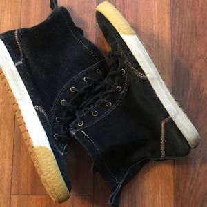 Black and gold high top Keds